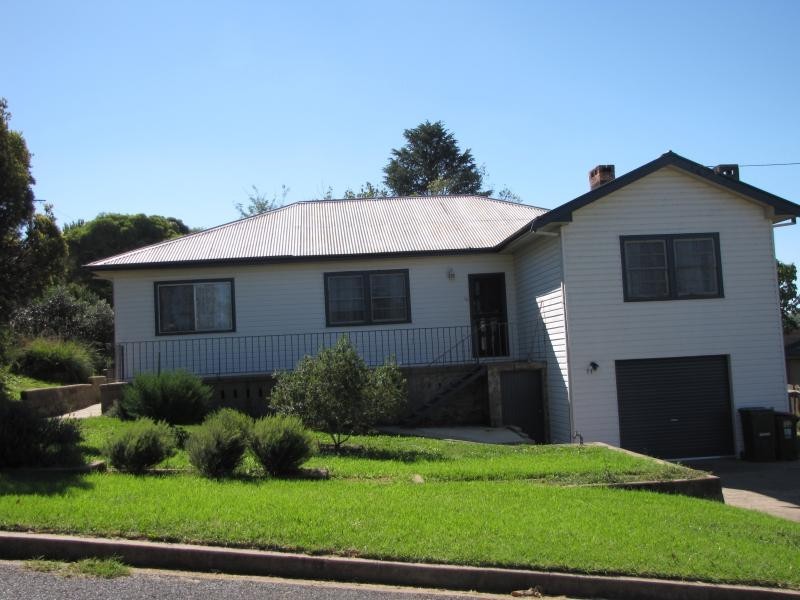71 Richmond Street, Tumut NSW 2720