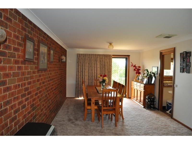 16 Hassett Street, Tumut NSW 2720