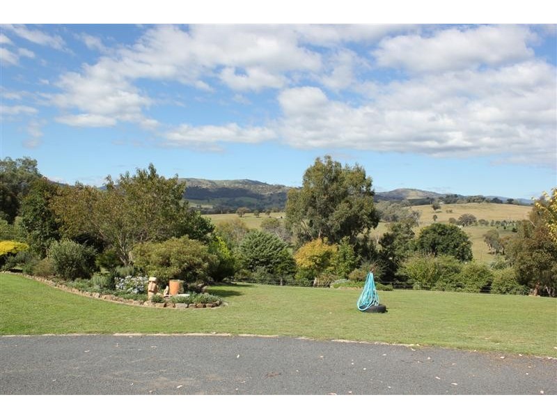 86 Cloverdale Road, Tumut NSW 2720