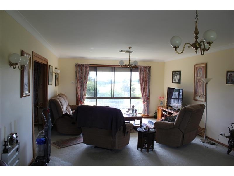 86 Cloverdale Road, Tumut NSW 2720