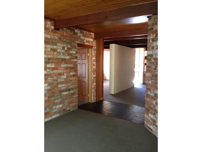 102 Merivale Street, Tumut NSW 2720