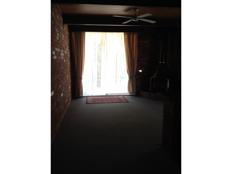 102 Merivale Street, Tumut NSW 2720