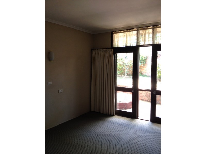 102 Merivale Street, Tumut NSW 2720