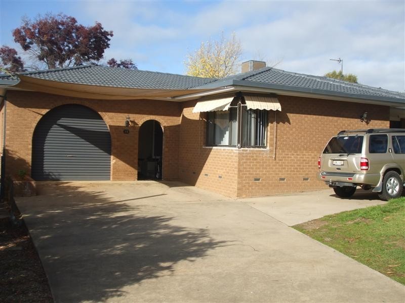 10 Anderson Place, Tumut NSW 2720