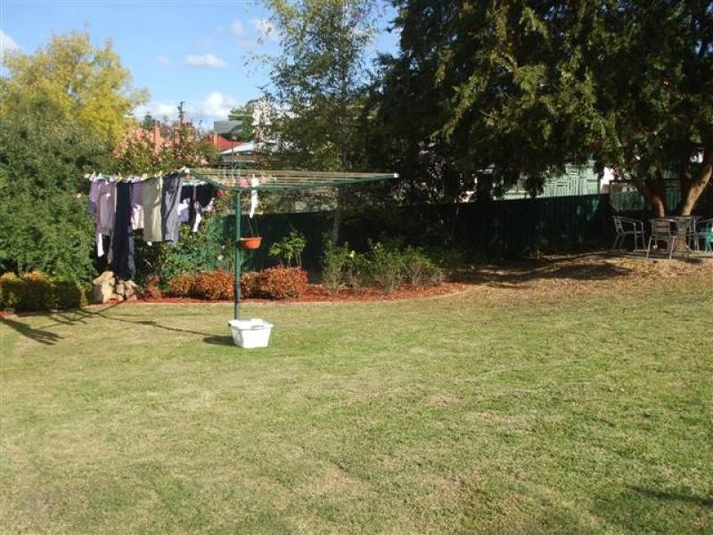 10 Anderson Place, Tumut NSW 2720