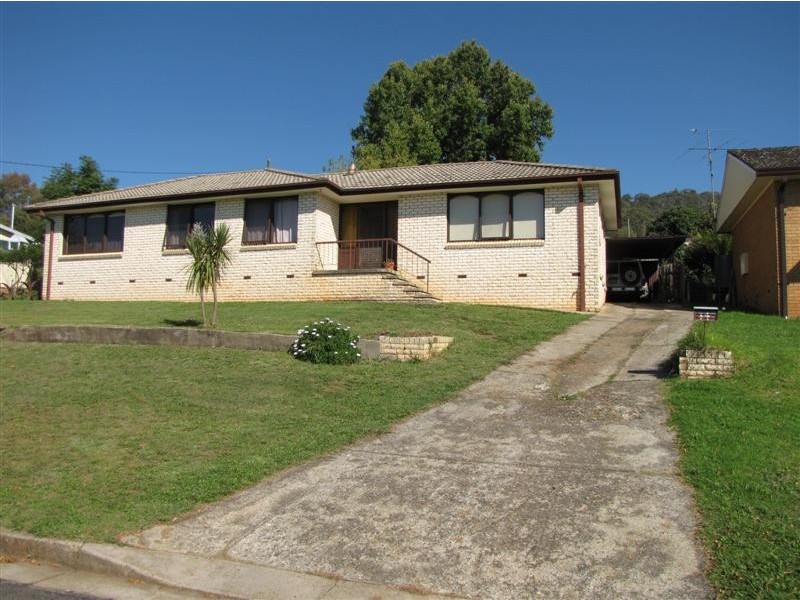14 Corralyn Avenue, Batlow NSW 2730