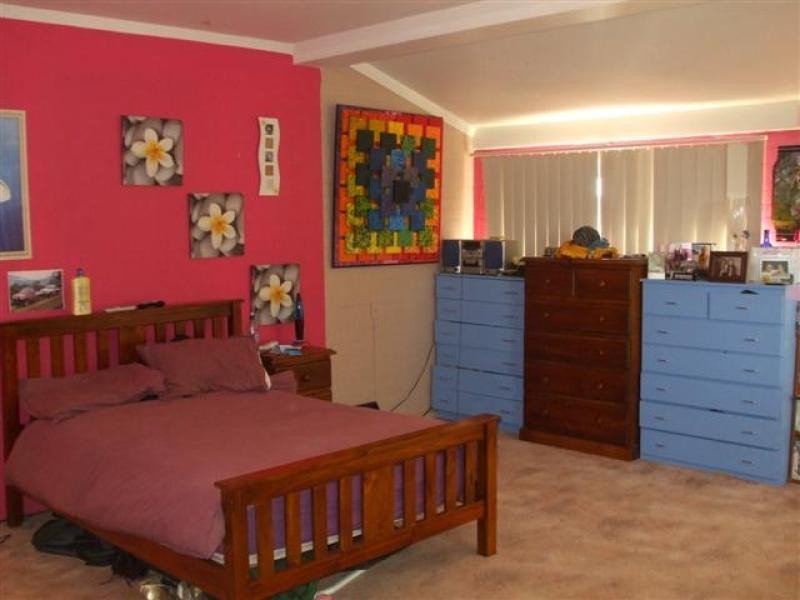 8 Shelley Street, Tumut NSW 2720