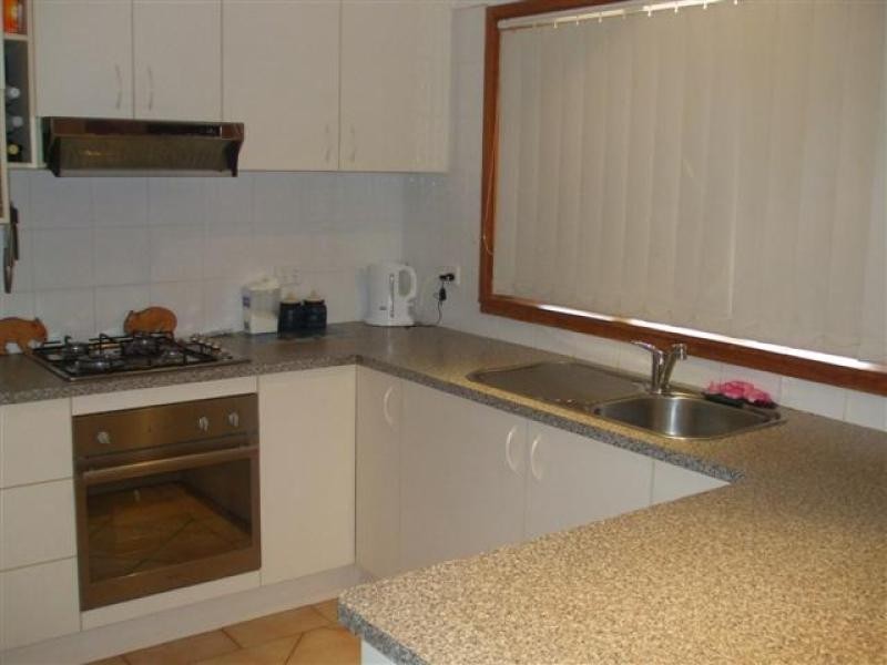 8 Shelley Street, Tumut NSW 2720