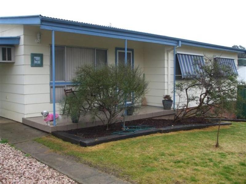 17 Tumut Street, Adelong NSW 2729