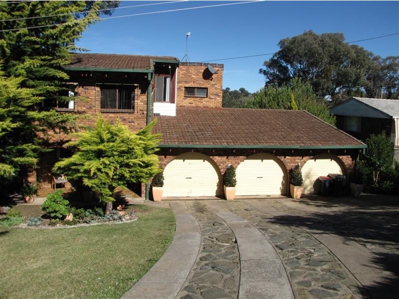 59 Elphick Street, Tumut NSW 2720