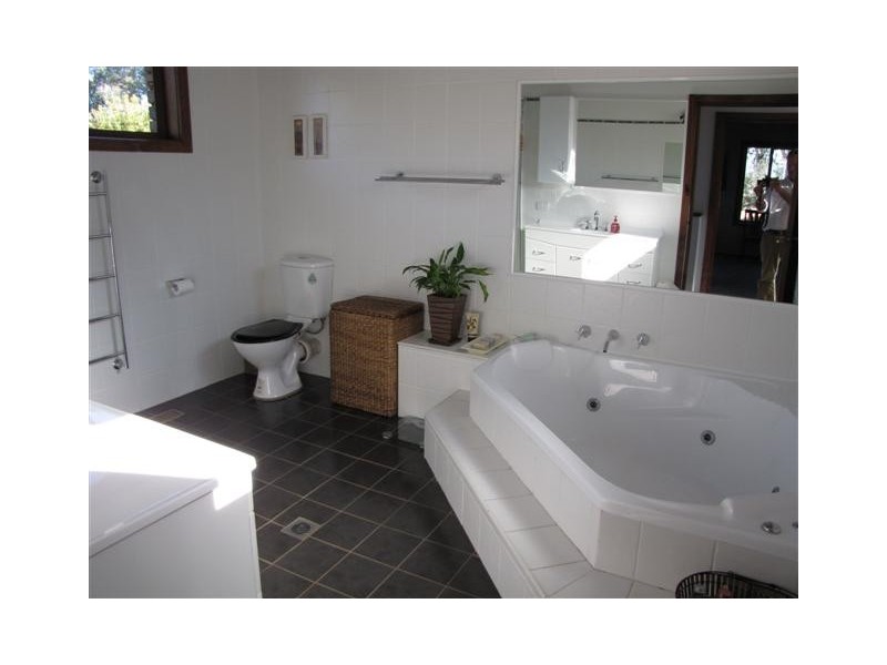 59 Elphick Street, Tumut NSW 2720