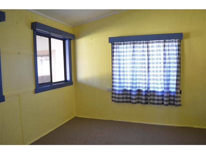 18 Sydney Street, Tumut NSW 2720