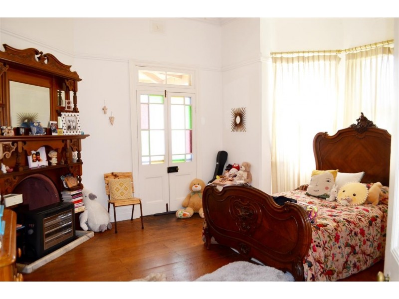 81 Merivale Street, Tumut NSW 2720