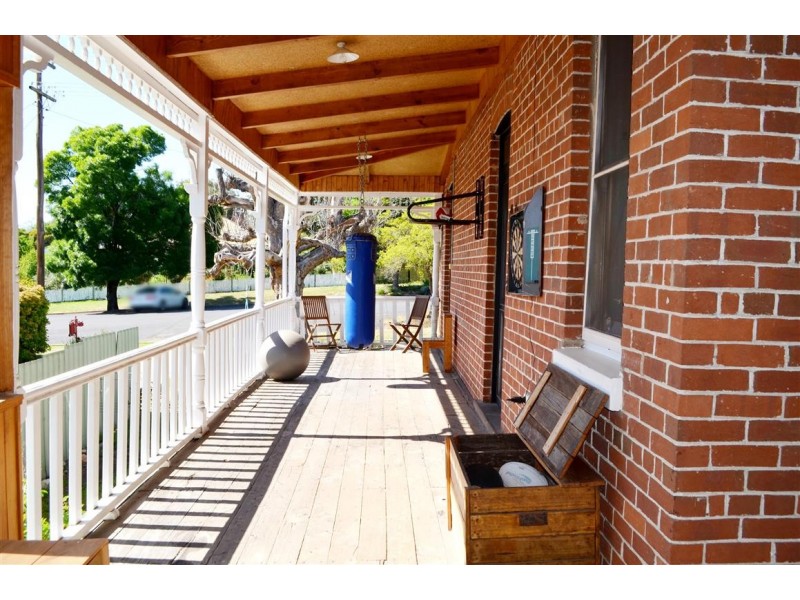 81 Merivale Street, Tumut NSW 2720