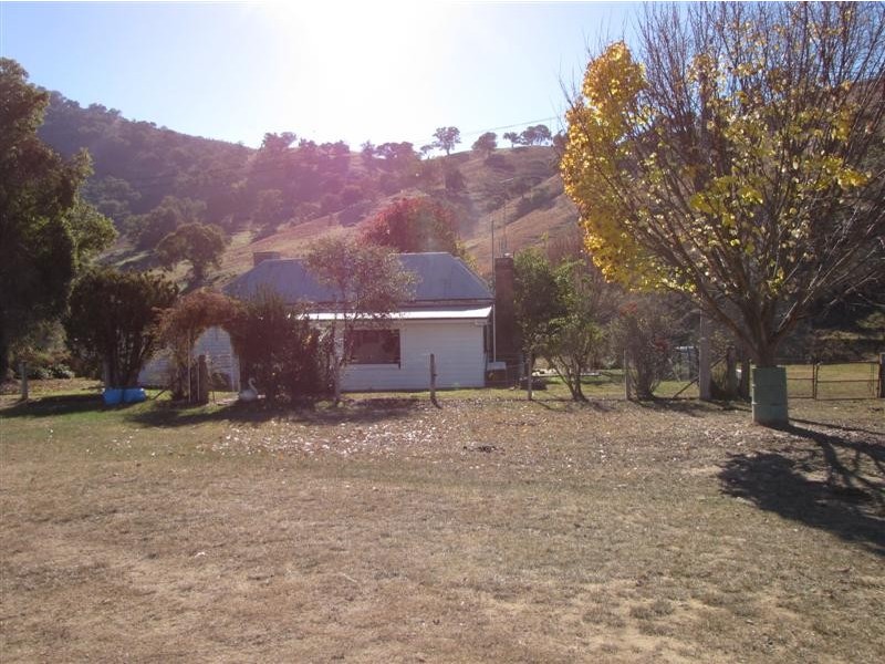 133 Webbs Road, Tumut NSW 2720