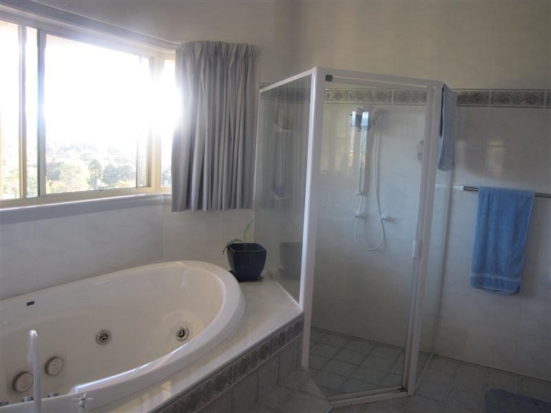 15 Hargreaves Close, Tumut NSW 2720
