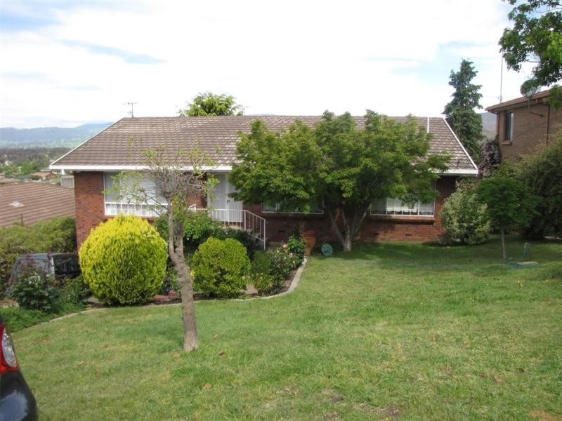74 Howick Street, Tumut NSW 2720