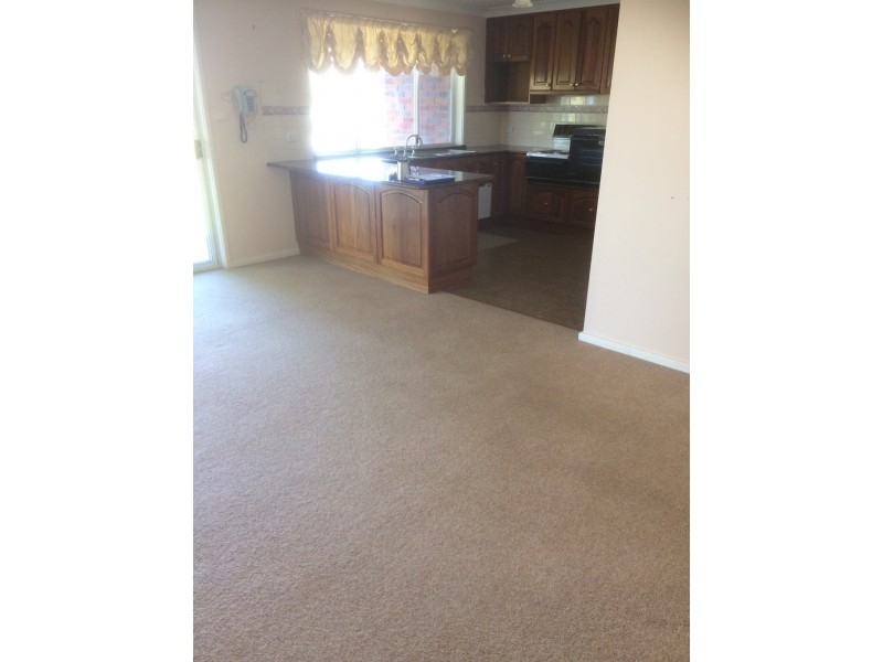 74 Howick Street, Tumut NSW 2720