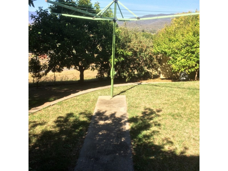 74 Howick Street, Tumut NSW 2720