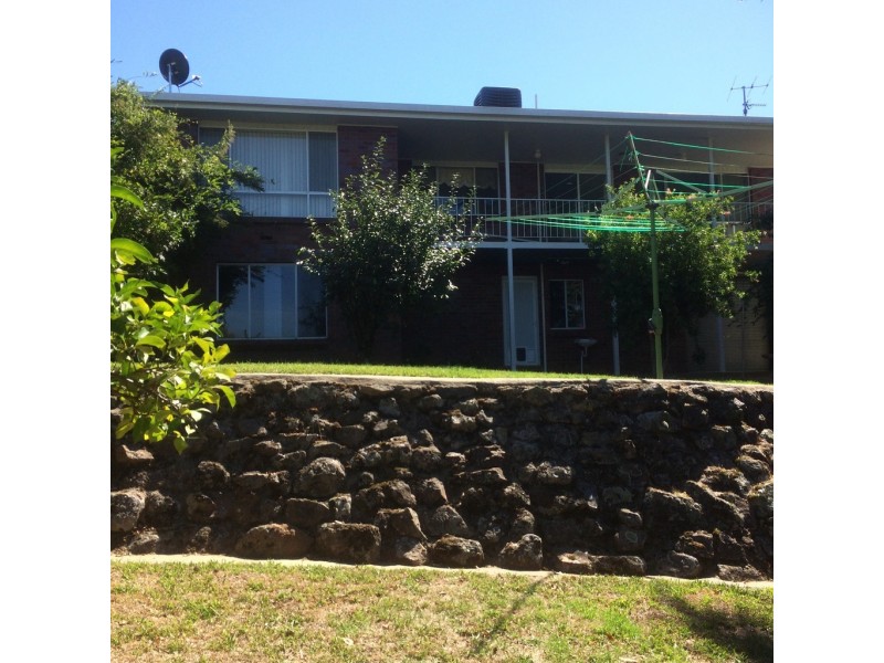 74 Howick Street, Tumut NSW 2720