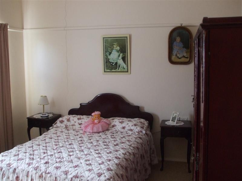 168 Wynyard Street, Tumut NSW 2720