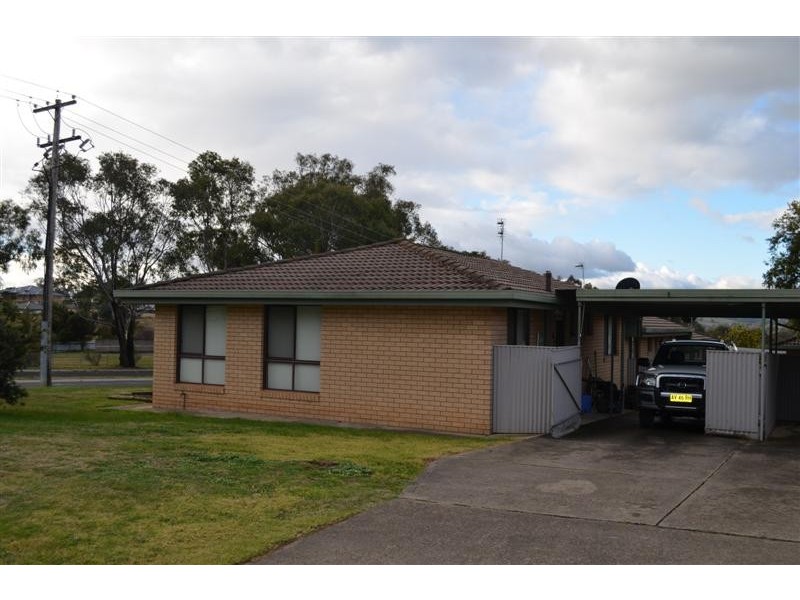 1/32-34 Bundara Crescent, Tumut NSW 2720