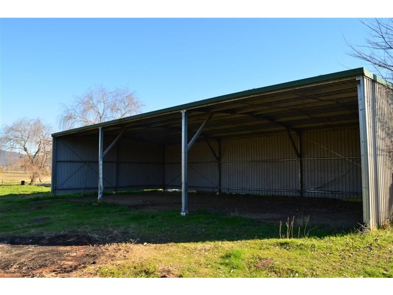 39-47 Bassetts Lane, Tumut NSW 2720