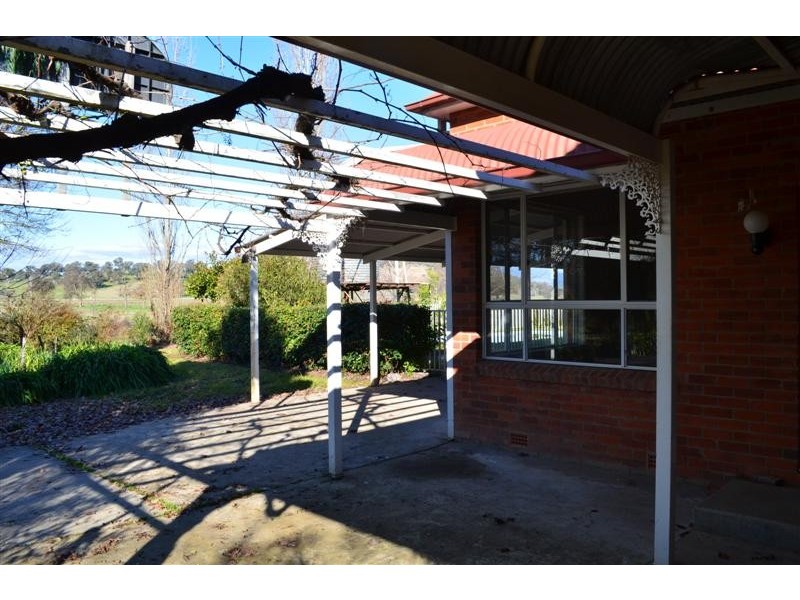 39-47 Bassetts Lane, Tumut NSW 2720