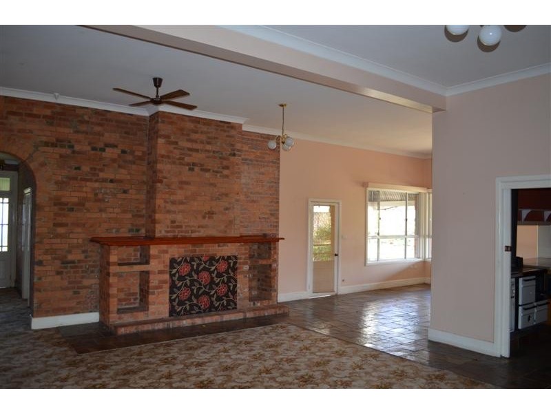 39-47 Bassetts Lane, Tumut NSW 2720