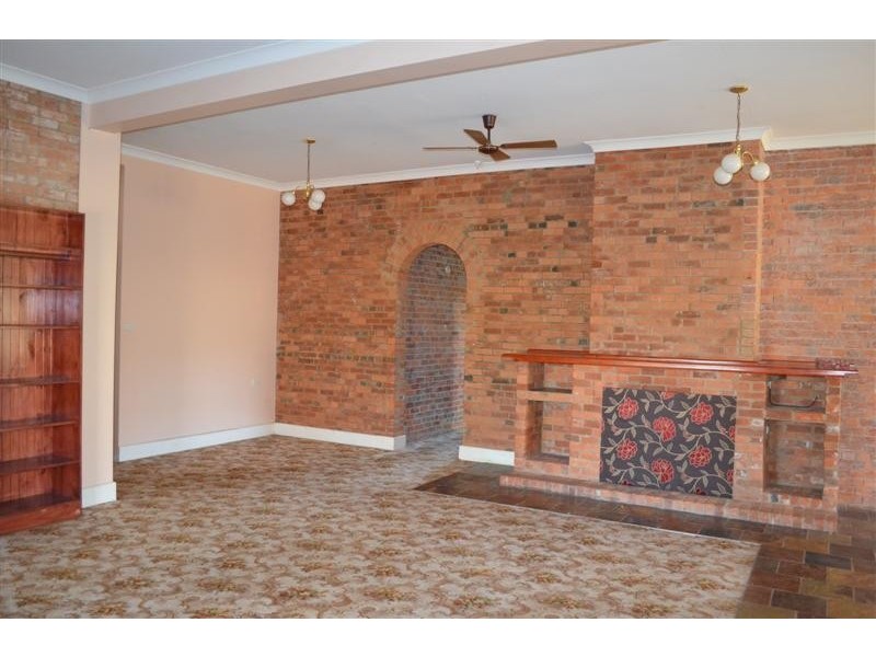 39-47 Bassetts Lane, Tumut NSW 2720