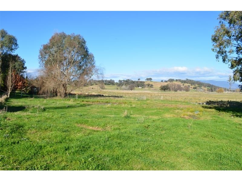 39-47 Bassetts Lane, Tumut NSW 2720
