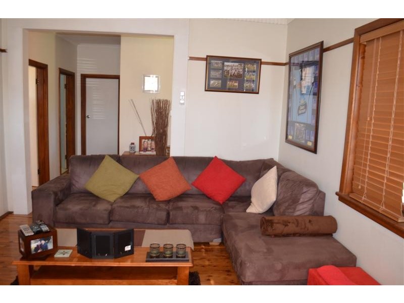 104 Russell Street, Tumut NSW 2720