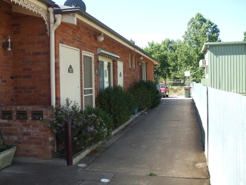 82 Tumut Street, Adelong NSW 2729