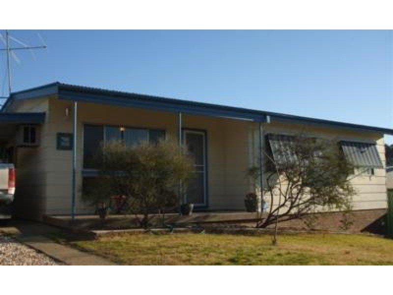 17 Tumut Street, Adelong NSW 2729