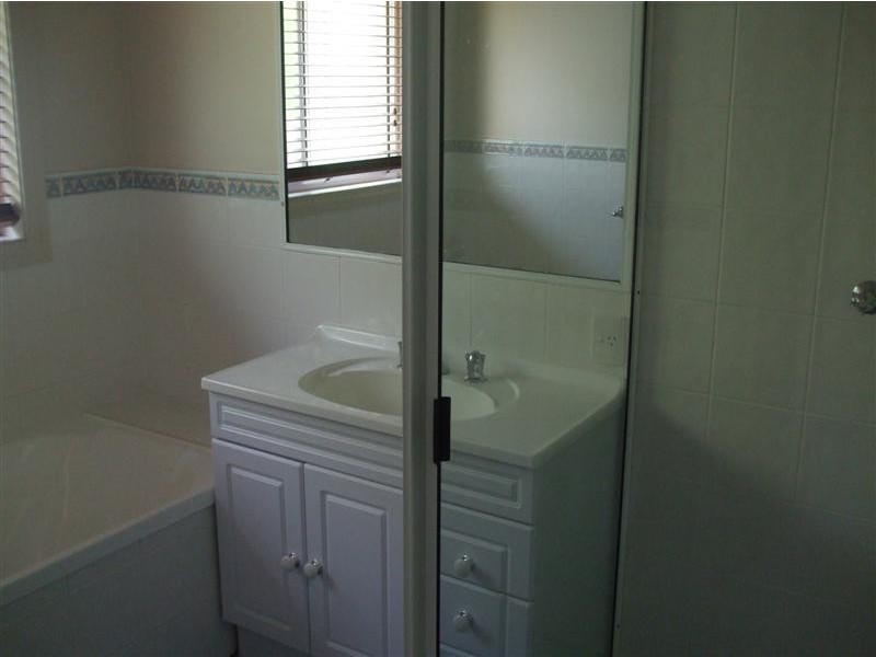 3 Jillebenan Close, Tumut NSW 2720