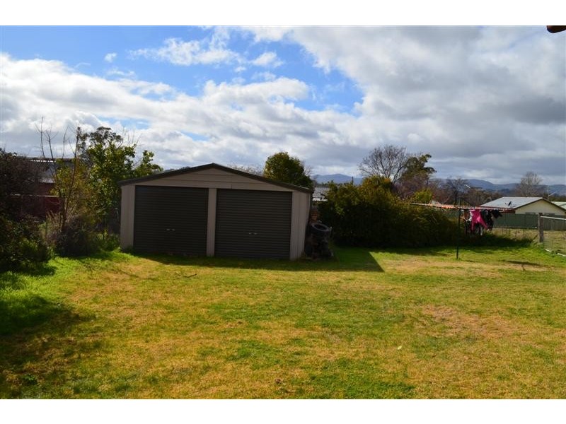108A Russell Street, Tumut NSW 2720
