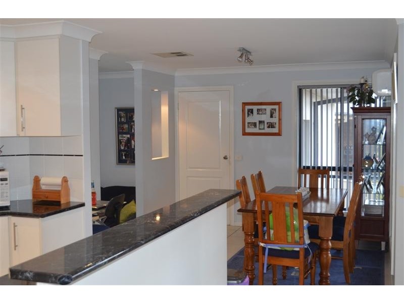 8 Harris Street, Tumut NSW 2720