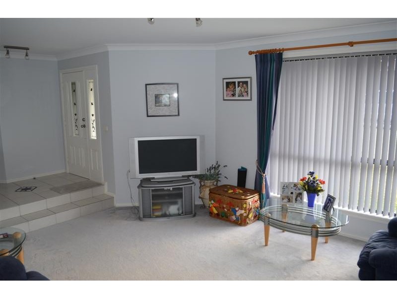 8 Harris Street, Tumut NSW 2720