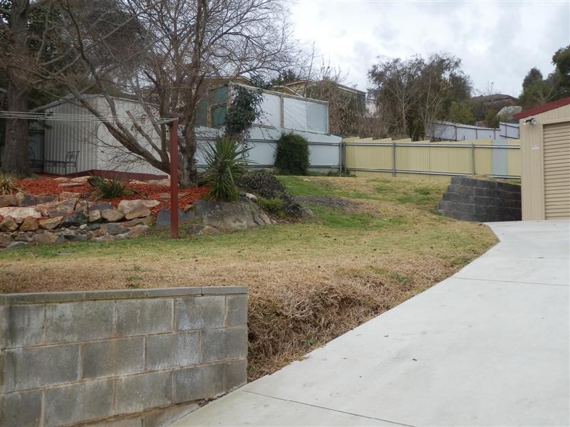 68 Clarke Street, Tumut NSW 2720