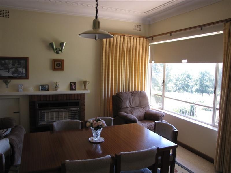 106 Lynch Street, Adelong NSW 2729