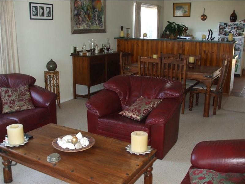 177 Capper Street, Tumut NSW 2720