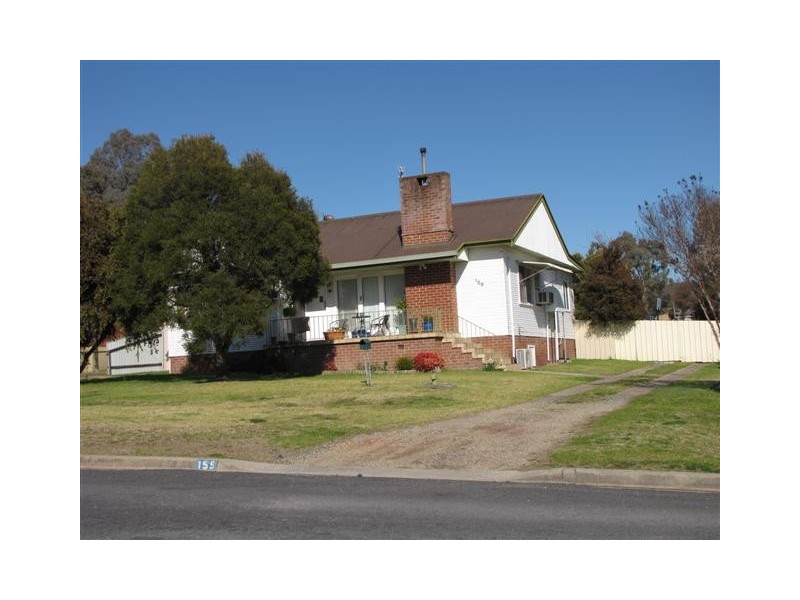 159 Simpson Street, Tumut NSW 2720