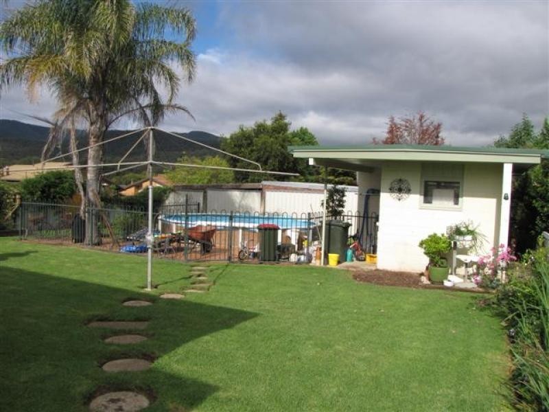 145 Lambie Street, Tumut NSW 2720