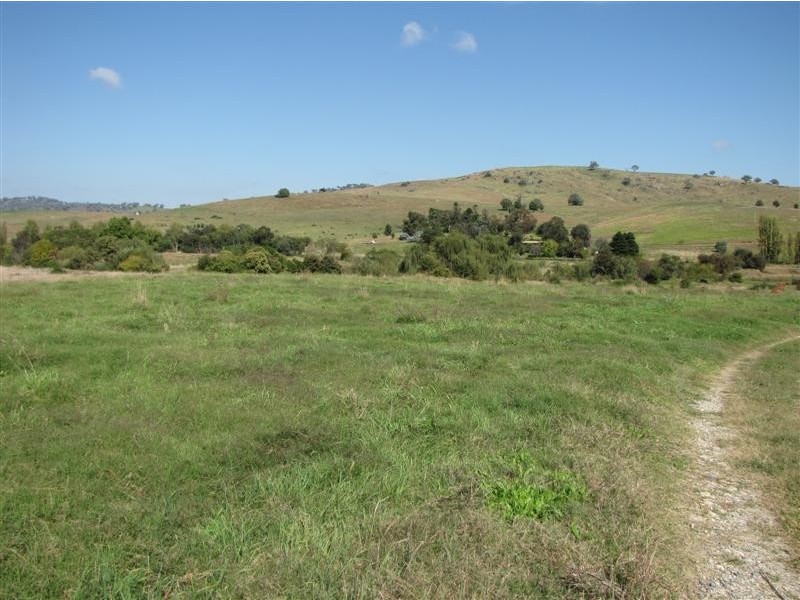 - East Grahamstown Road, Adelong NSW 2729