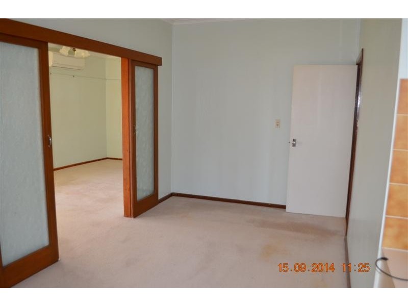 5 Charles Street, Tumut NSW 2720