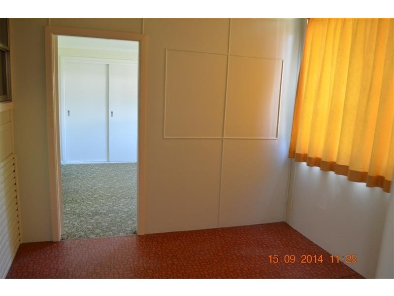 5 Charles Street, Tumut NSW 2720