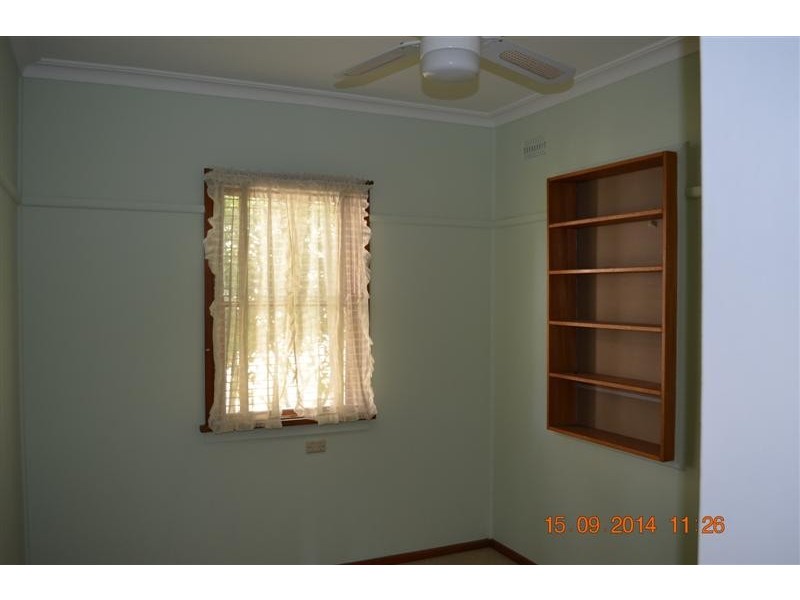 5 Charles Street, Tumut NSW 2720