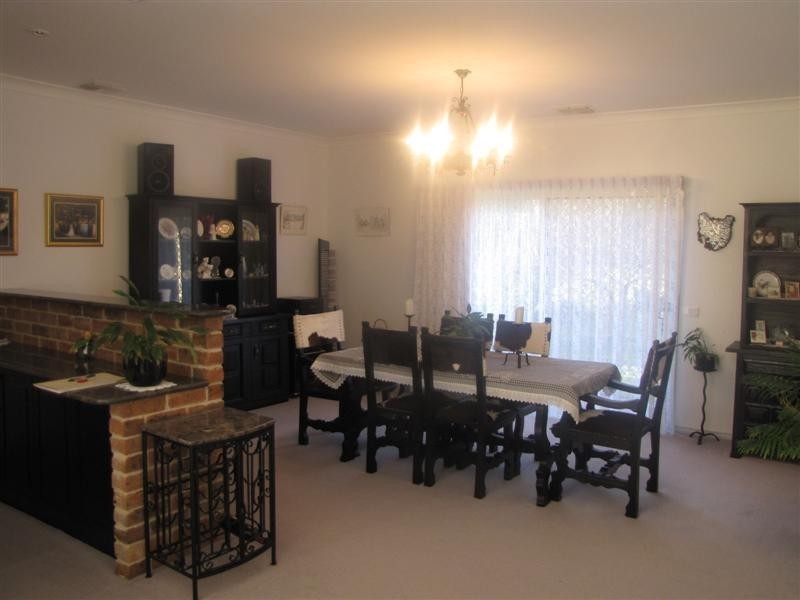 15 Hargreaves Close, Tumut NSW 2720