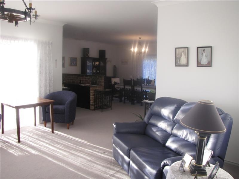 15 Hargreaves Close, Tumut NSW 2720