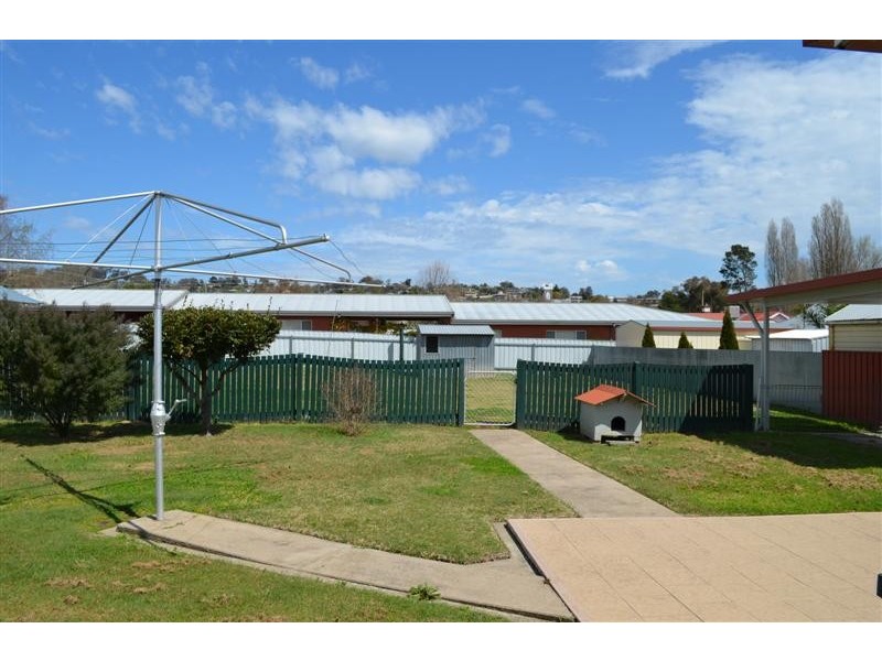 5 Fitzroy Street, Tumut NSW 2720